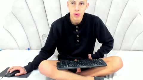 Thiago   online show from April 4, 2026, 1:19 pm