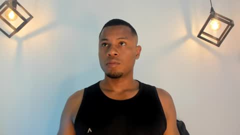 Thiago Instagram   online show from April 7, 2026, 11:26 pm