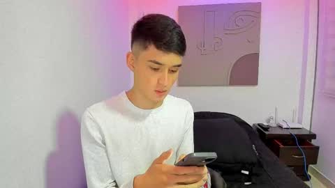 Snapshot of thiagowells_ chatting on March 5, 2025, 8:21 pm Thiago Wells online show from March 5, 2025, 8:21 pm