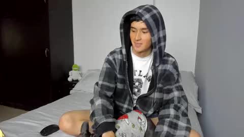 Thiago Wells online show from October 14, 2025, 7:36 pm