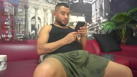 thiagoxbig online show from October 22, 2025, 8:52 pm