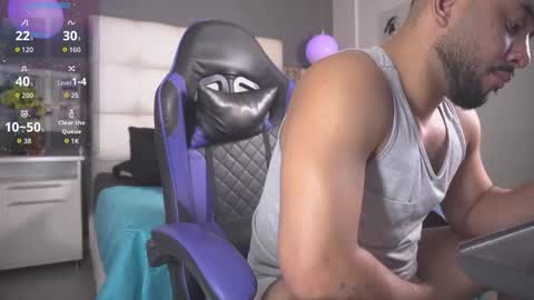 thiagoxbig online show from March 10, 2026, 9:53 pm