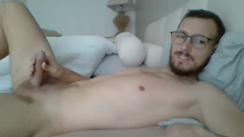 Snapshot of thib9223 chatting on March 31, 2026, 12:27 pm thib9223 online show from March 31, 2026, 12:27 pm