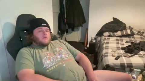 thicccd97 online show from April 15, 2026, 8:20 pm