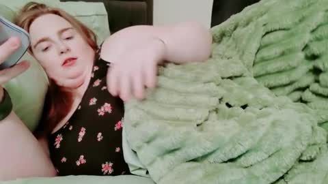 Jess online show from November 16, 2025, 1:17 pm