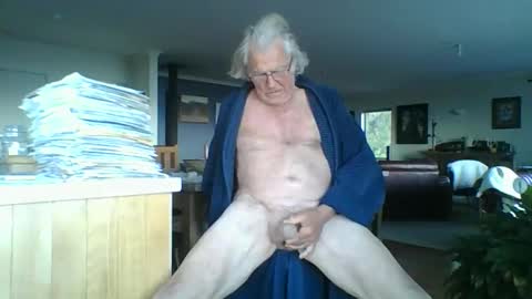 Snapshot of thickcockat71 chatting on October 19, 2025, 5:57 pm Thickcockat71 online show from October 19, 2025, 5:57 pm