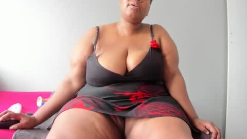Snapshot of thickleeyanax chatting on December 23, 2024, 6:33 am thickleeyanax online show from December 23, 2024, 6:33 am