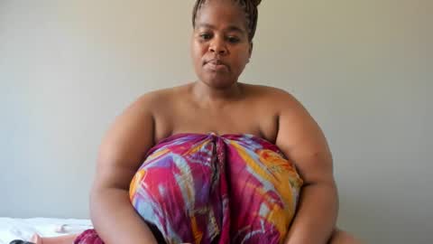 Snapshot of thickleeyanax chatting on February 14, 2025, 9:24 am thickleeyanax online show from February 14, 2025, 9:24 am