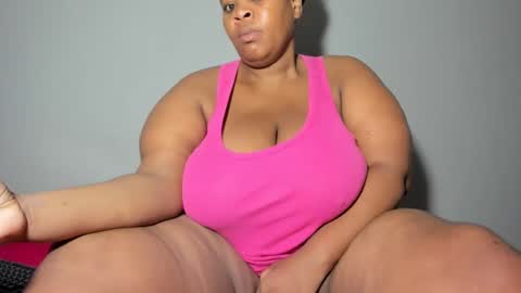 Snapshot of thickleeyanax chatting on February 20, 2025, 2:29 am thickleeyanax online show from February 20, 2025, 2:29 am