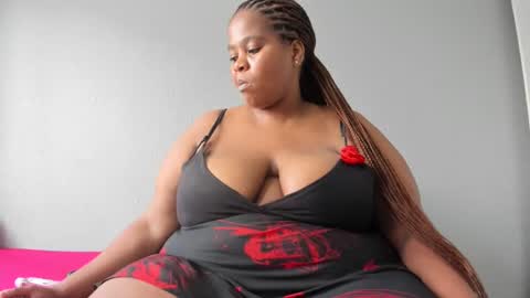 Snapshot of thickleeyanax chatting on February 20, 2025, 8:50 am thickleeyanax online show from February 20, 2025, 8:50 am