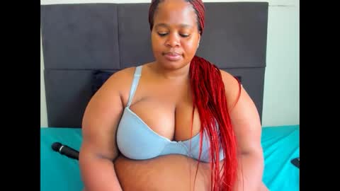 Snapshot of thickleeyanax chatting on November 5, 2025, 9:20 am thickleeyanax online show from November 5, 2025, 9:20 am
