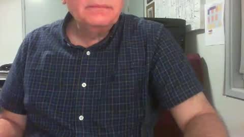 Snapshot of thickmelnik chatting on December 10, 2024, 12:27 pm James online show from December 10, 2024, 12:27 pm