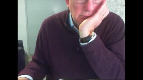 Snapshot of thickmelnik chatting on October 29, 2025, 1:02 pm James online show from October 29, 2025, 1:02 pm