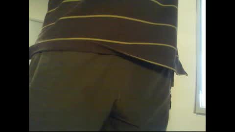 Snapshot of thickmelnik chatting on November 1, 2025, 12:34 am James online show from November 1, 2025, 12:34 am