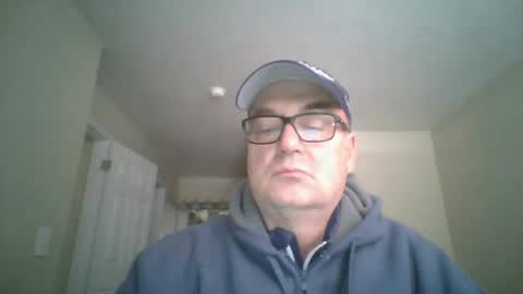 Snapshot of thickwhiteload chatting on December 6, 2024, 7:01 pm thickwhiteload online show from December 6, 2024, 7:01 pm