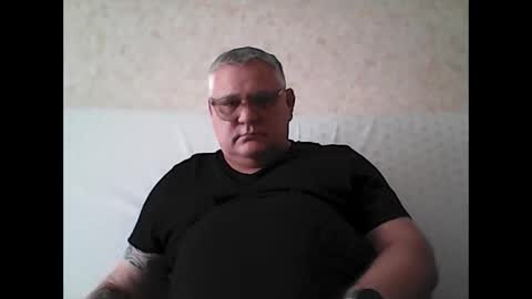 Snapshot of thierrysymp chatting on October 16, 2025, 3:35 pm Thierrysymp online show from October 16, 2025, 3:35 pm