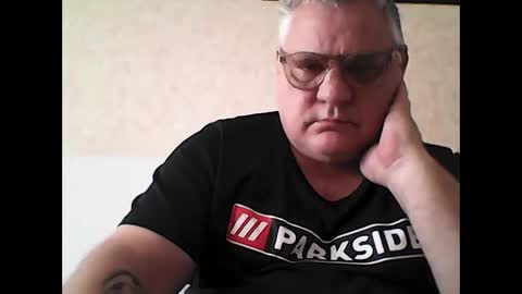 Snapshot of thierrysymp chatting on November 9, 2025, 10:24 am Thierrysymp online show from November 9, 2025, 10:24 am