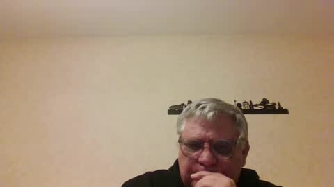 Thierrysymp online show from April 3, 2026, 8:18 pm