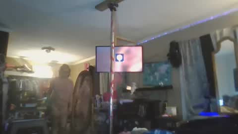 Snapshot of thiggy69 chatting on November 16, 2025, 4:51 am lola...and...thiggy online show from November 16, 2025, 4:51 am