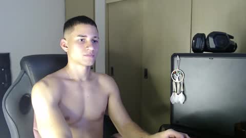 Snapshot of thin_tommy11 chatting on December 31, 2024, 11:06 pm thin_tommy11 online show from December 31, 2024, 11:06 pm