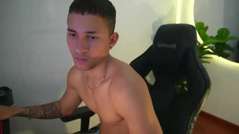 thin_tommy11 online show from January 8, 2026, 10:01 pm