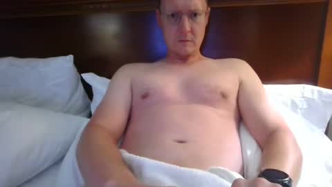 ThisGuy7698 online show from July 29, 2026, 2:10 am