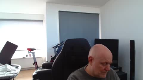 thomas315627 online show from March 6, 2026, 12:23 pm