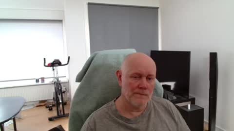 thomas806035 online show from July 25, 2026, 10:57 am