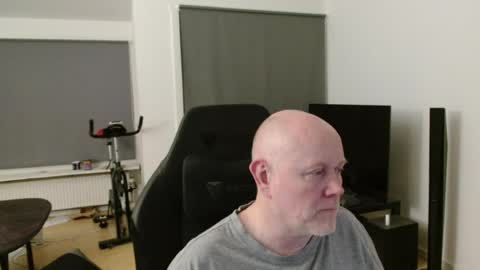 thomas806035 online show from July 25, 2026, 11:24 pm