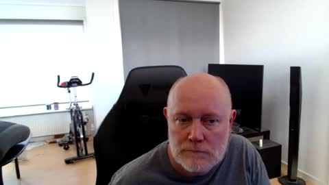 thomas806035 online show from August 6, 2026, 10:17 am