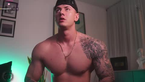 Snapshot of thomas_falcon1 chatting on November 11, 2025, 11:16 pm Thomas Falcon online show from November 11, 2025, 11:16 pm