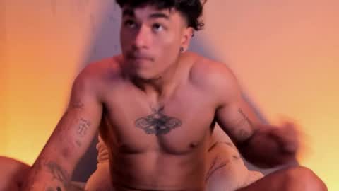 Snapshot of thomas_fit1 chatting on January 2, 2025, 4:46 pm Thomas 3 JUST STAY AND BE MY LAST LOVE online show from January 2, 2025, 4:46 pm