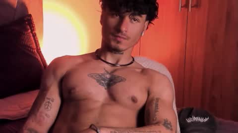 Snapshot of thomas_fit1 chatting on September 18, 2025, 3:52 am Thomas 3 JUST STAY AND BE MY LAST LOVE online show from September 18, 2025, 3:52 am