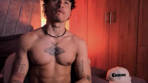 Snapshot of thomas_fit1 chatting on September 21, 2025, 11:39 pm Thomas 3 JUST STAY AND BE MY LAST LOVE online show from September 21, 2025, 11:39 pm