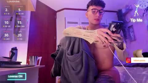 Thomas Grey online show from November 27, 2025, 10:39 am