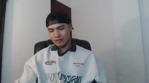 Thomas online show from December 12, 2024, 3:54 am