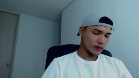 Thomas online show from January 22, 2025, 4:44 am