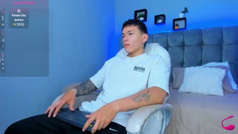 Thomas online show from December 15, 2025, 12:31 pm