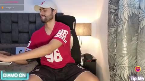 Snapshot of thomas_redcol chatting on October 10, 2025, 5:56 pm Thomas online show from October 10, 2025, 5:56 pm