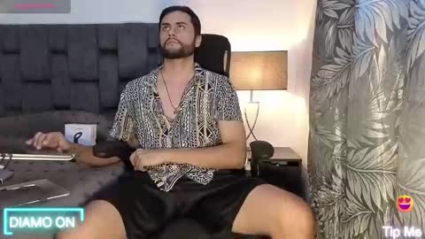 Snapshot of thomas_redcol chatting on October 17, 2025, 6:32 pm Thomas online show from October 17, 2025, 6:32 pm