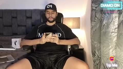 Snapshot of thomas_redcol chatting on November 1, 2025, 8:55 pm Thomas online show from November 1, 2025, 8:55 pm