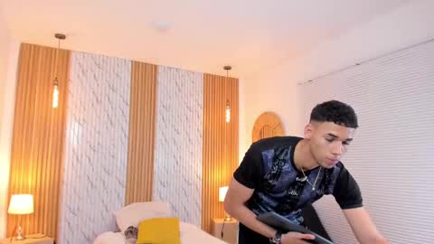 Thomas online show from February 15, 2025, 7:28 pm