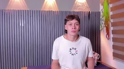 thomas_woolf online show from July 16, 2026, 12:00 pm
