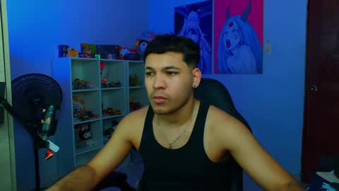 Snapshot of thomascollins__ chatting on December 31, 2024, 12:54 am Thomas online show from December 31, 2024, 12:54 am