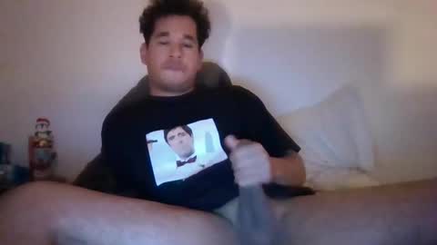 thomasgeronim213 online show from January 1, 2025, 5:11 pm