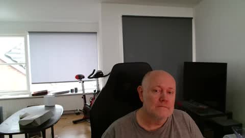 thomash32 online show from January 12, 2026, 2:00 pm