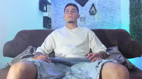 thomass_conor online show from October 20, 2025, 10:10 pm