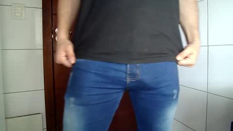 Snapshot of thomaz__ chatting on September 23, 2025, 6:11 pm thomaz__ online show from September 23, 2025, 6:11 pm