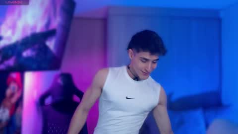 Snapshot of thomklein chatting on February 25, 2026, 7:23 pm Thom Klein online show from February 25, 2026, 7:23 pm