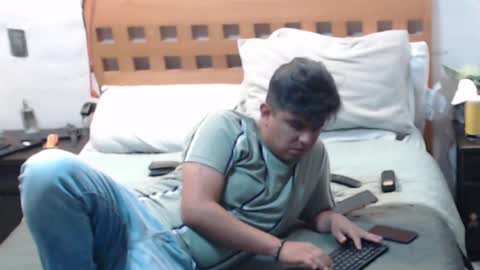 Snapshot of thor0200 chatting on December 11, 2024, 2:41 am thor0200 online show from December 11, 2024, 2:41 am